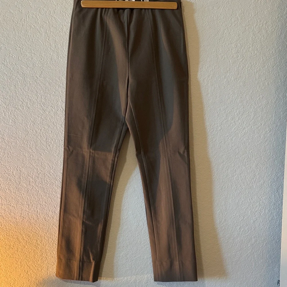 Women Brown/Khaki/Green Pants